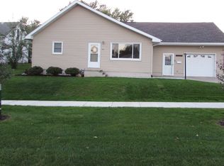 415 May St, Manning, IA 51455