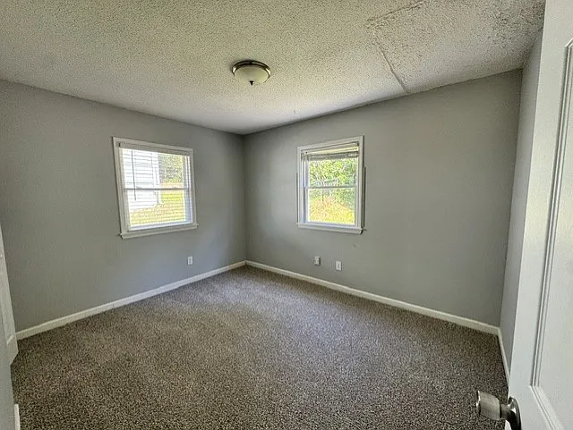 2727 Atlantic St — Photo 8