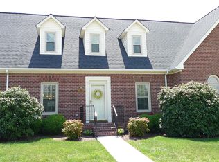 7572 Ritter Farm Ct, Radford, VA 24141