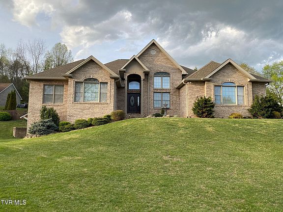 2nd image of 416 Mizpah Hills Dr