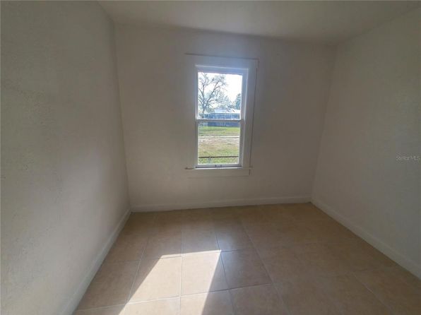 saint-petersburg-florida-81390388 picture