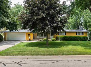 510 6th Ave SW, Cascade, IA 52033