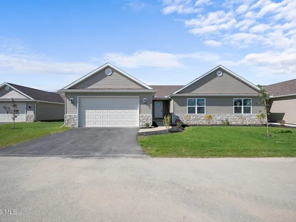 14539 Dexter Falls Rd, Perrysburg, OH 43551