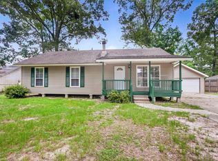 7435 Robinson Dr, Denham Springs, LA 70706