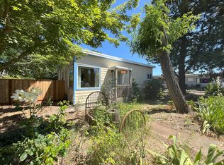 8025 SE Woodstock Blvd, Portland, OR 97206