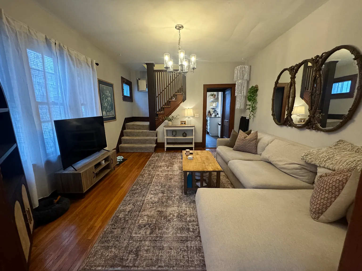 3 bed, 1288 sqft, $2,100 — Photo 3