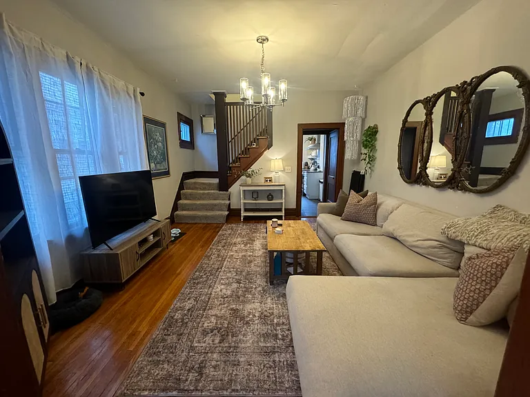 41-43 E Como Ave — Photo 3