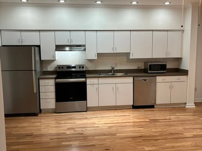 420 E Main St — Photo 6