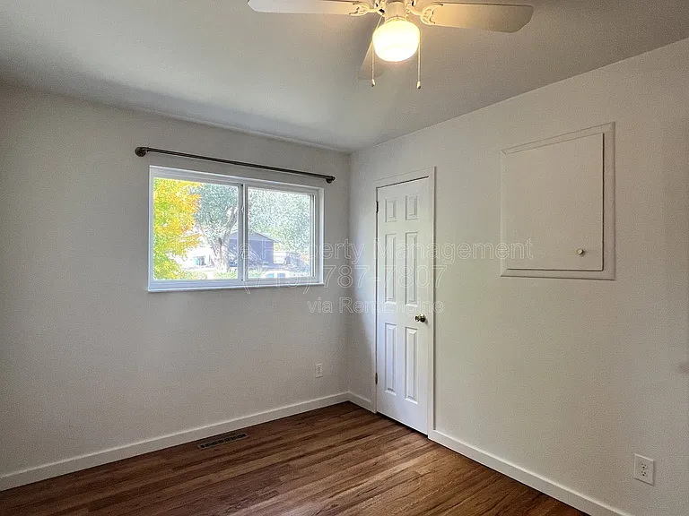 514 Catalina Dr — Photo 14