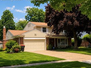 21430 Winchester St, Southfield, MI 48076