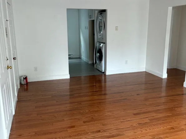 217 Beaver Dam Rd, Plymouth, MA