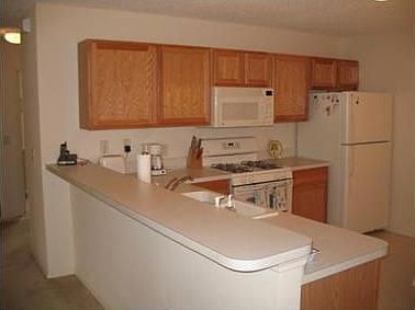 4th image of 2618 Hialeah Ave