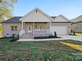 101 Wadesborough Pl, Wadesboro, NC 28170