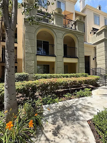 2250 Watermarke Pl Photo 1