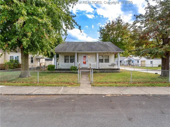 5103 Indiana St S, South Charleston, WV 25309