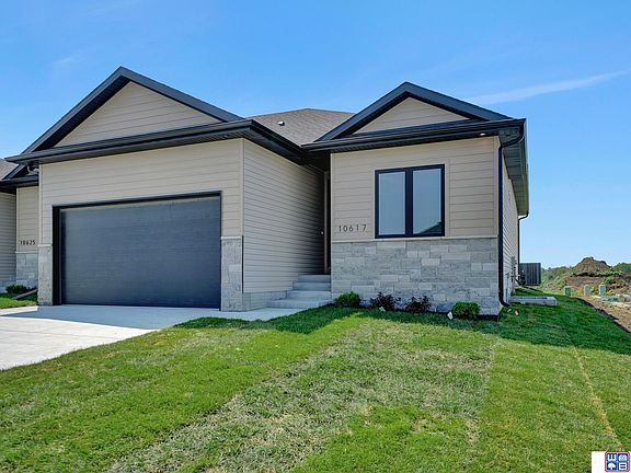 5th image of 10617 Majestic Ln
