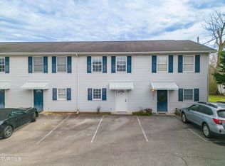 152 Gray Station Rd APT 24, Johnson City, TN 37615