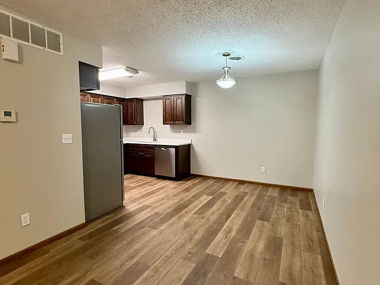 714-716 Republic Dr — Photo 4