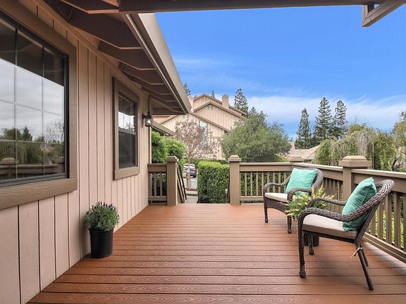 3rd image of 5936 Jenny Lind Ct