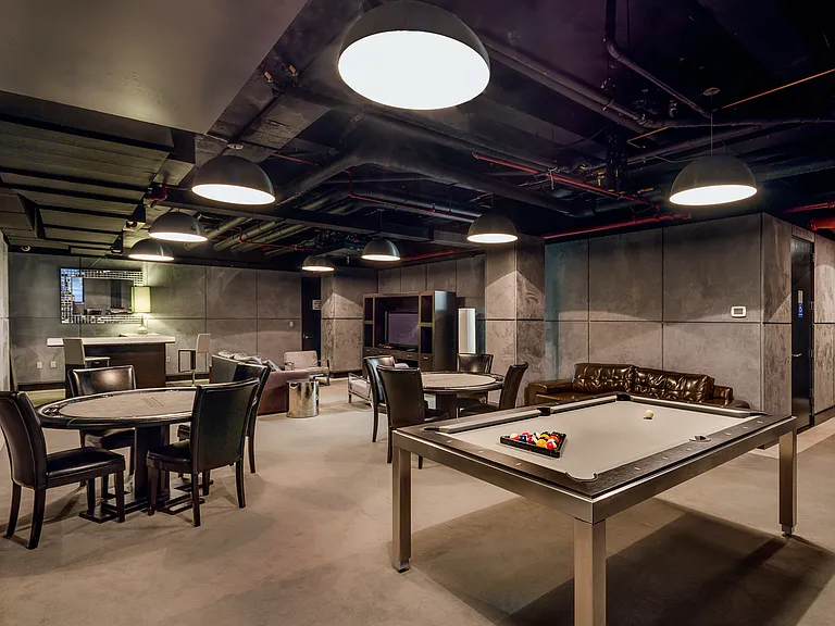 254 Park Ave S #4P — Photo 9