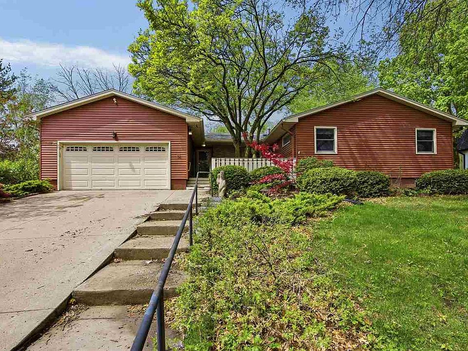1st image of 36 Arbury Dr