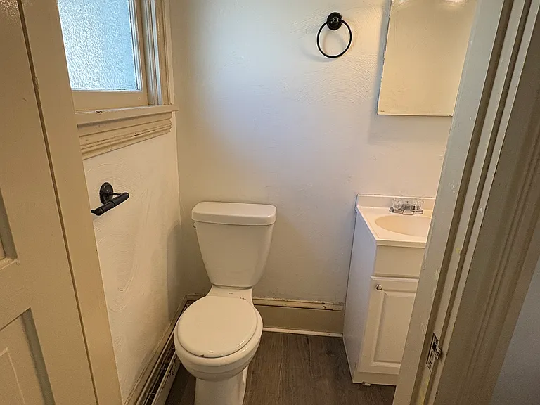 316 S Spring St #3 — Photo 7