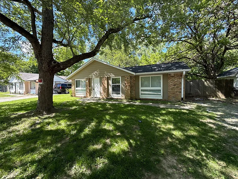 9438 Conried Dr — Photo 4