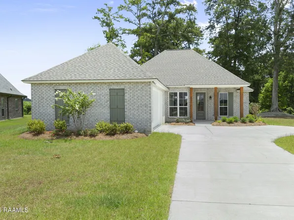 4750 Pointe Prospect Dr, Torbert, LA 70762