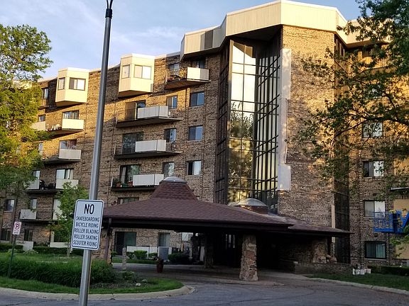 2nd image of 1275 Baldwin Ln Unit 401