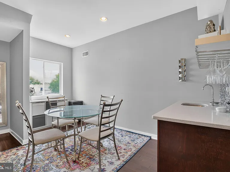 2441 Coral St — Photo 31