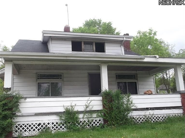 1st image of 558 W Princeton Ave