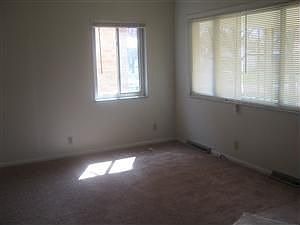 4th image of 8246 Carrol Ave