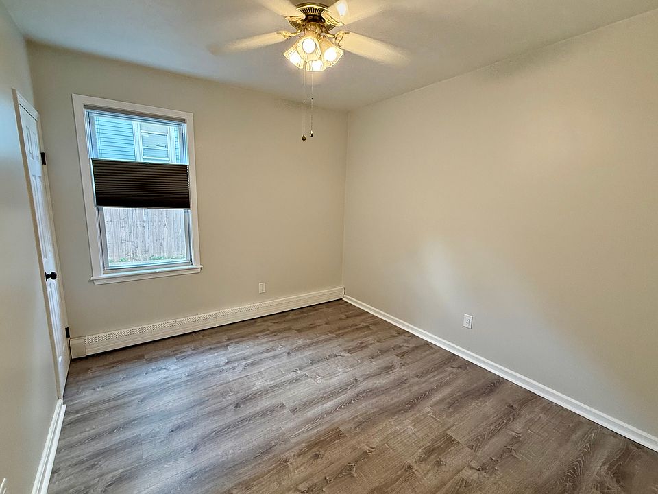 1st image of 32 Highland St