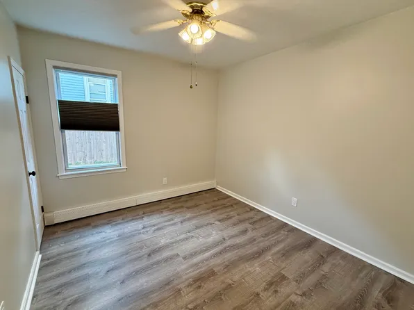 32 Highland St, Pawtucket, RI 02860