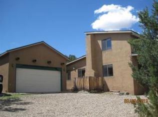 35 Jack Rabbit Run, Tijeras, NM 87059