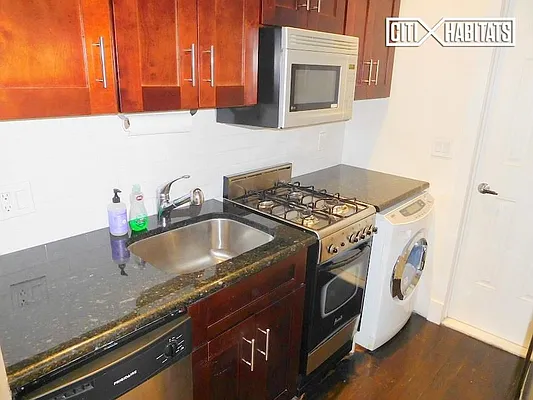 Rented by Citi Habitats | media 23