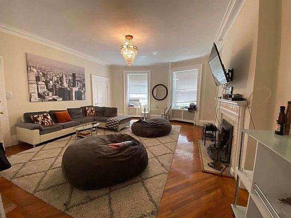 2nd image of 7 W 16th St #5