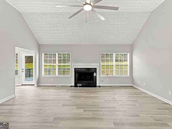 3rd image of 3560 Cowan Ridge Dr
