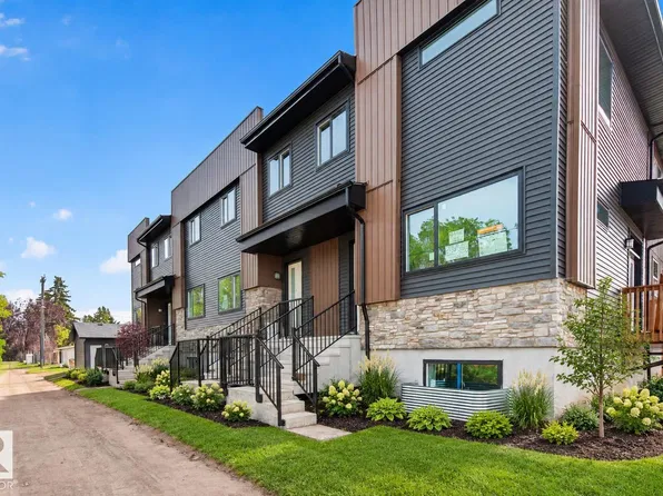 9945 154th St NW, Edmonton, AB T5P 2G8