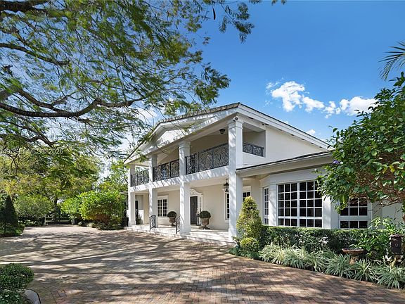 5th image of 4620 Granada Blvd
