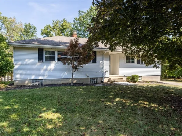 6717 McVay Dr, Westfield Center, OH 44251
