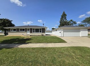 6453 N 81st St, Milwaukee, WI 53223