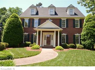 5321 Fairburn Dr, Winston Salem, NC 27106