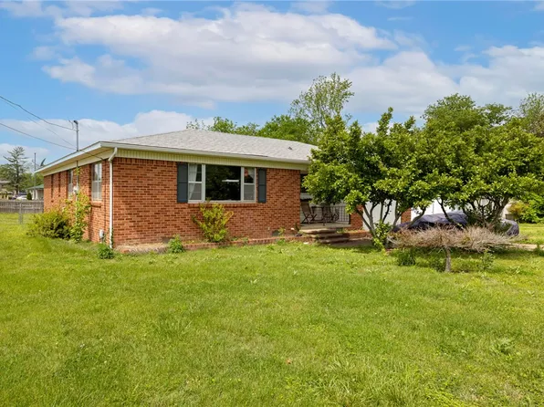 201 NW G St, Bentonville, AR 72712