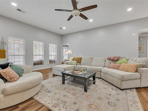 2nd image of 3830 Stony Creek Ln