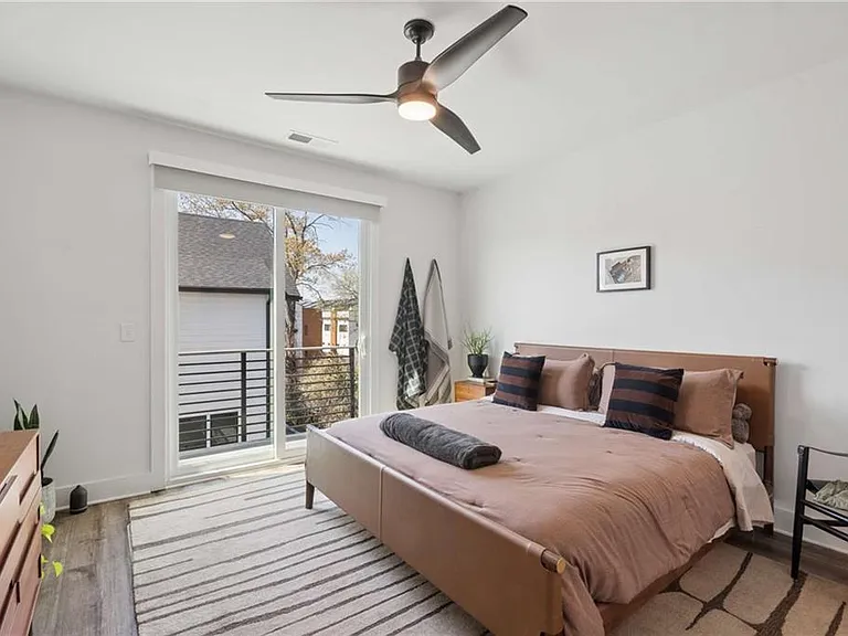 1350 May Ave SE #9 — Photo 29
