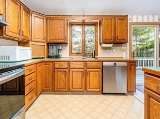 105 Captain Carltons Rd, Cotuit, MA 02635