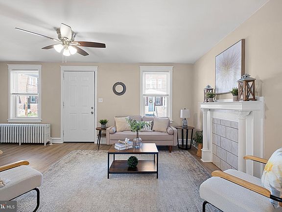 3rd image of 2708 Thompson Pl