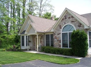 210 Sugarberry Ln, Langhorne, PA 19047