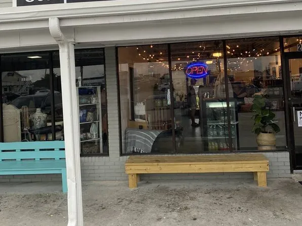 107 W Bogue Blvd #5, Atlantic Beach, NC 28512
